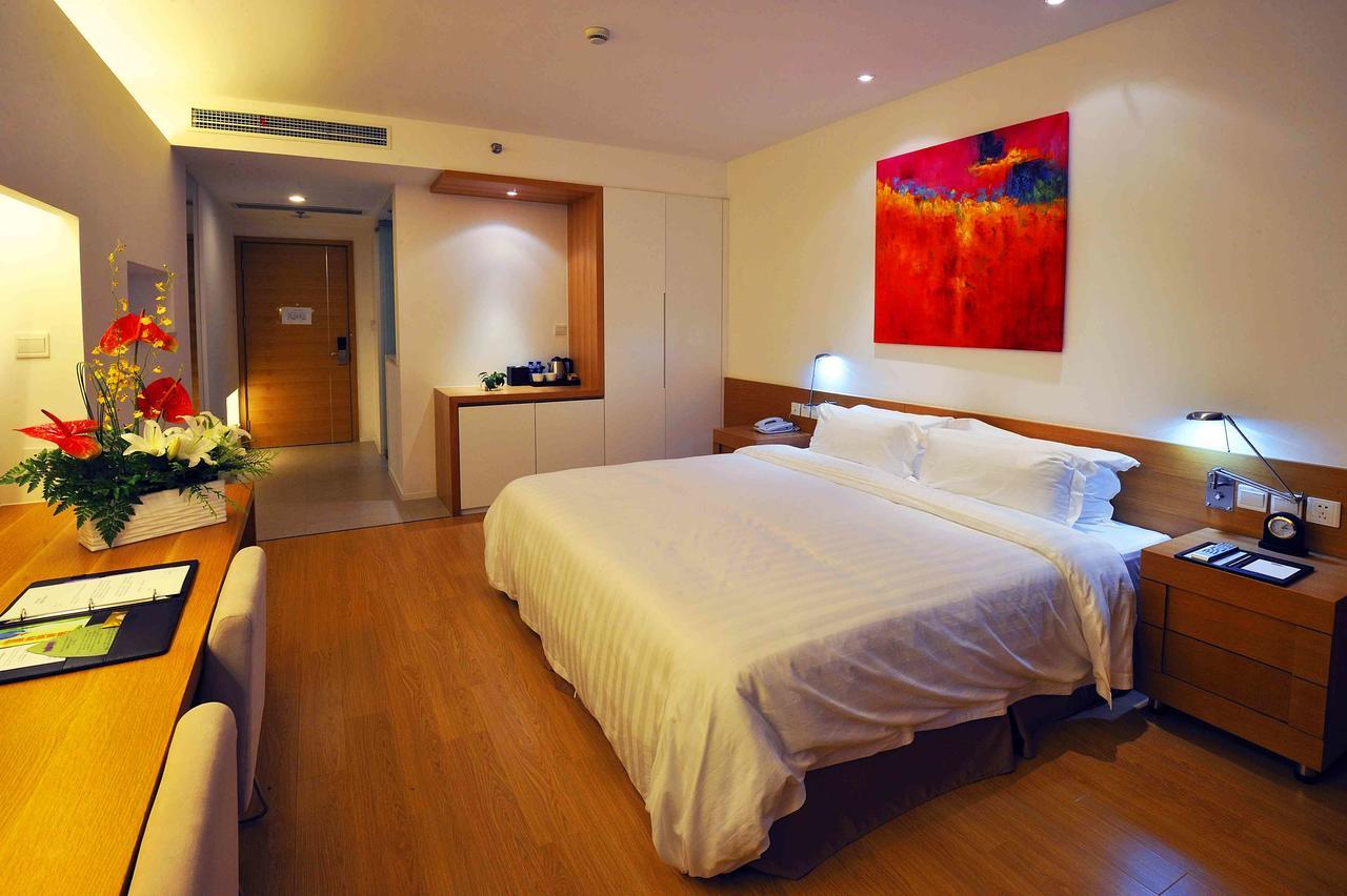 Wisdom Hotel Shanghai Exterior photo