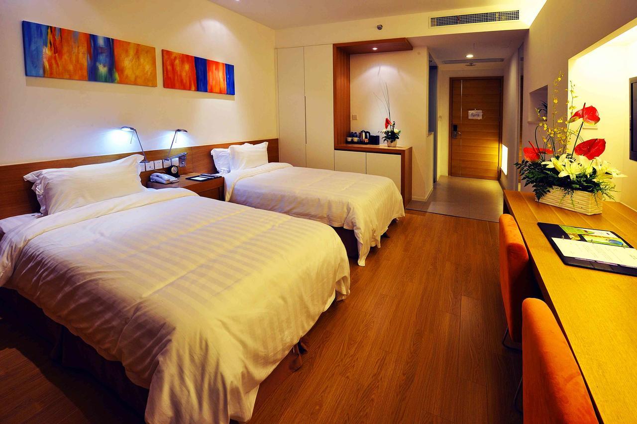 Wisdom Hotel Shanghai Exterior photo