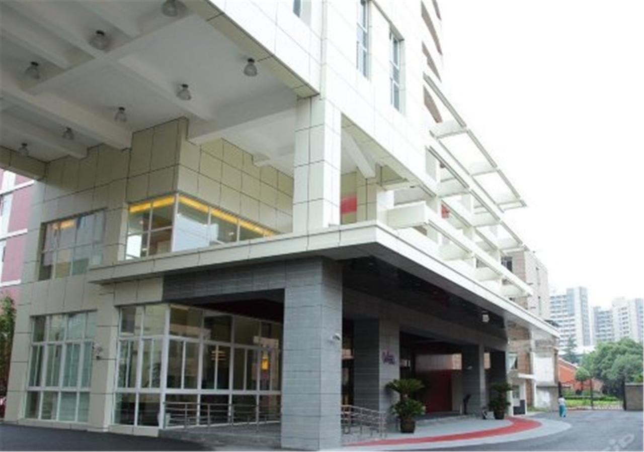 Wisdom Hotel Shanghai Exterior photo